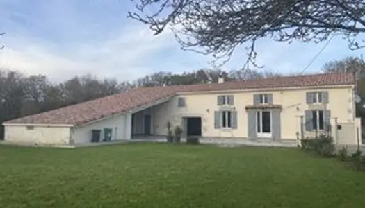 Maison Charentaise entièrement restaurée