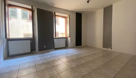 Bel appartement 3 pièces duplex de 66.80m² au centre de Soutz 