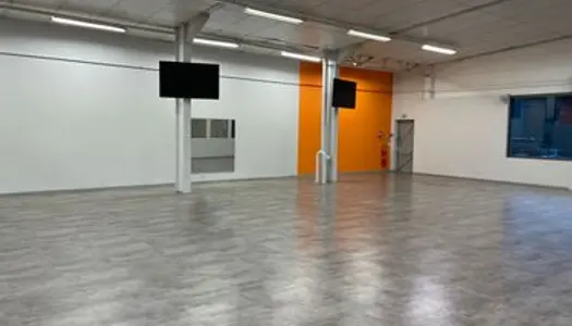 Local commercial 800 m2 LA RAVOIRE 