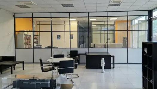 Bureau 200 m² 