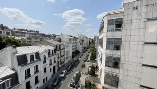 Pied du métro - Clim - Parkings - Cuisine - au calme - Loyer progressif 