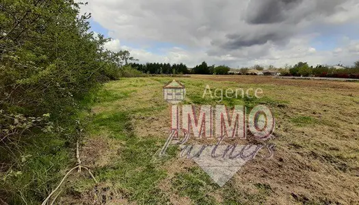 Vente Terrain 12628 m² à La Ville Dieu du Temple 319 000 €