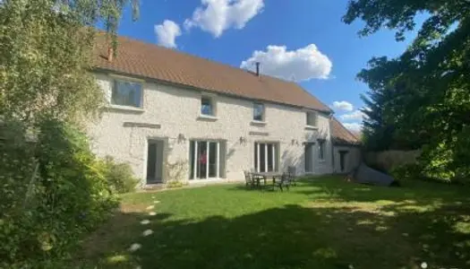 Maison 7 pièces 230 m²