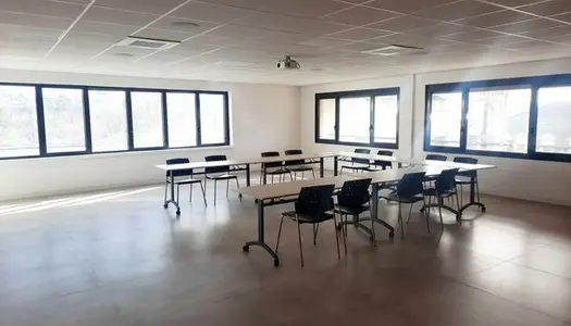 Bureau 440 m²