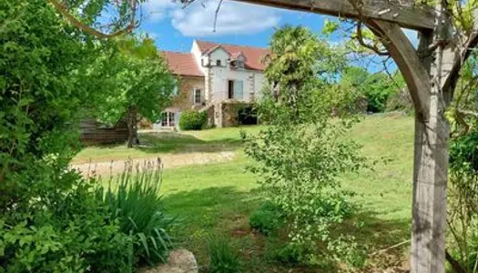 Ferme en pierre magnifiquement restauré 