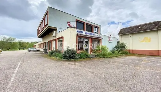 Local commercial 211 m²