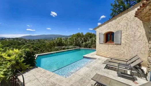 VILLA DE QUALITÉ AVEC VUE PANORAMIQUE ET PISCINE - TOURRETTES 