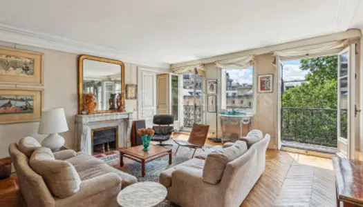 Appartement de charme avec vues imprenables à Paris 5ème 