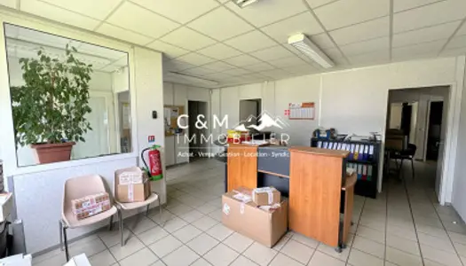 Local commercial 300 m² 