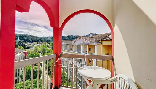 Studio meublé avec balcon