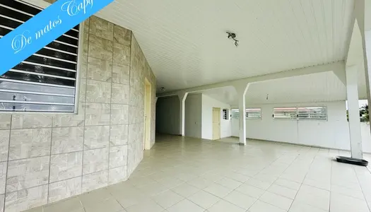 Dpt Guyane (973), à vendre MACOURIA maison T5 de 125 m² sur un terrain de 850 m² 