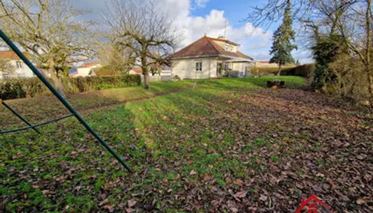 pavillon de plain pied sur sous sol 93 m2 habitable sur 1090 m2 de terrain