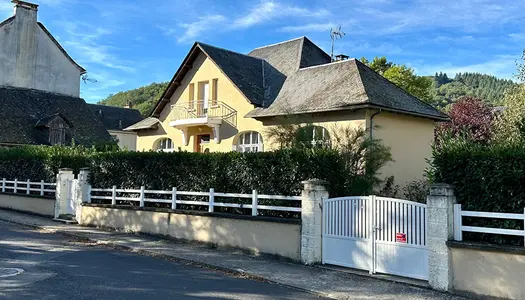 Vente Maison 172 m² à Saint Geniez d Olt Et d Aubrac 370 000 €