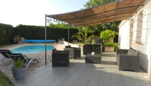 Location maison DAUX 97m² avec piscine sur terrain de 1000 m² de 1000 m 