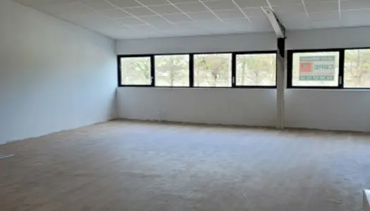 Bureaux 89 m² 