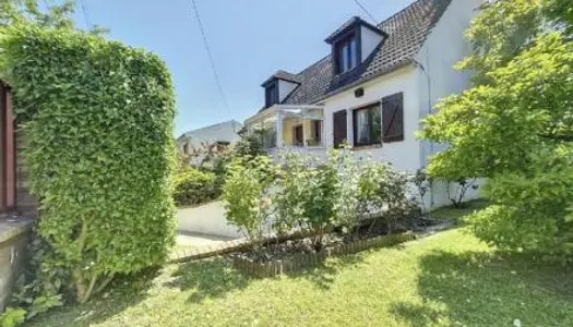 Maison 8 pièces 204 m²