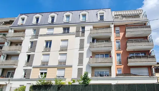 TREMBLAY EN FRANCE : appartement F3 - 52 m² 