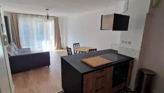 Appartement Location Saint-Caprais-de-Bordeaux 2p 40m² 650€