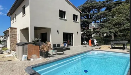 Maison 6 pièces 105 m² 