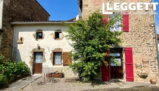 Belle propriété de hameau, proche de Rochechouart beau jardin et garage/dépendance 