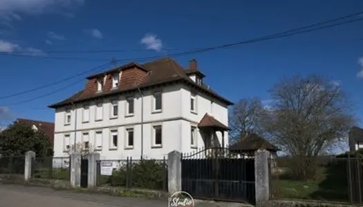 MAISON 9 PIÈCES AVEC JARDIN - PROCHE DE HAGUENAU