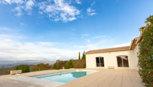 Maison spacieuse et lumineuse avec studio vue imprenable Tanneron