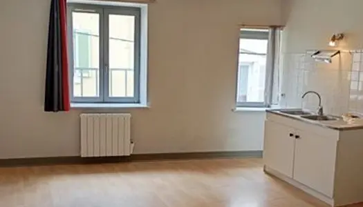 Appartement F3 centre ville Saint Claude 