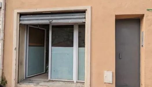 Local commercial 55m² - 83100 Toulon