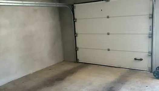 Garage 25m² à louer 