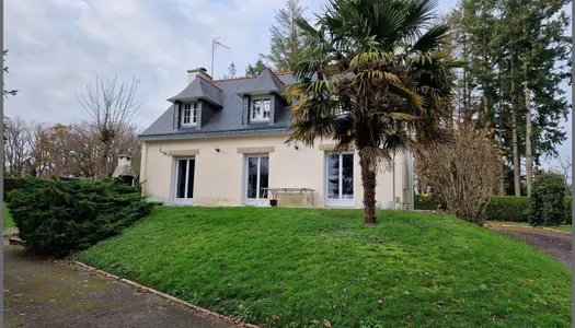 Maison sur sous-sol - Terrain 1800 m² - Au calme