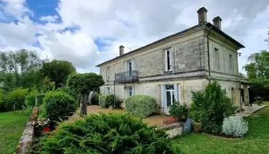 Maison de maître au bord de la Dordogne 