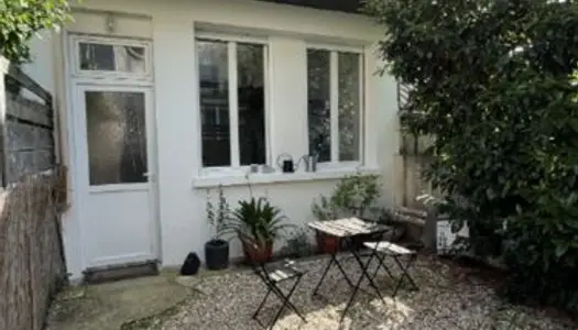 Location maisonnette avec jardin 