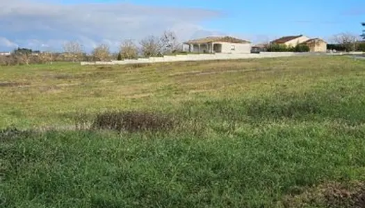 Vente terrain en coeur de ville - 4 500 m2 à Cancon - 45 000 euros