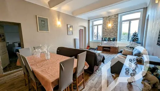 Maison 12 pièces 277 m²