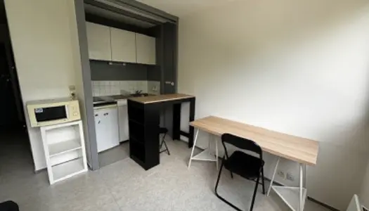 Studio 1 pièce 20 m² 