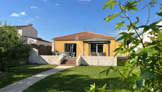 Maison Chaumes En Retz 5 pièce(s) 96.64 m2 