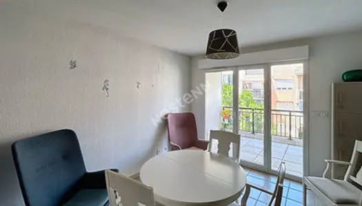 Appartement Toulon de 2 pièces avec garage 