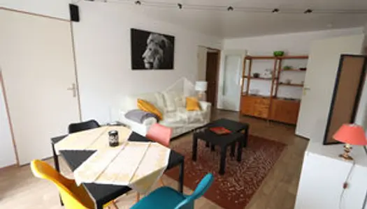 Appartement Orleans 2 pièce(s) 49 m2 - MEUBLE - TERRAIN DE TENNIS 