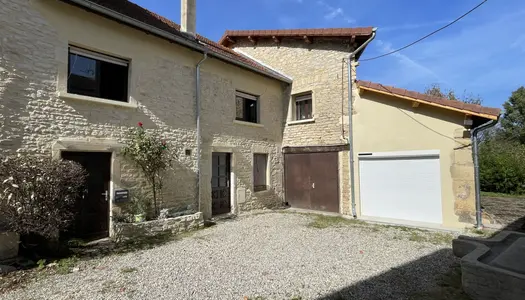 Vente Maison de village 95 m² à Saint-Alban-de-Roche 245 000 €