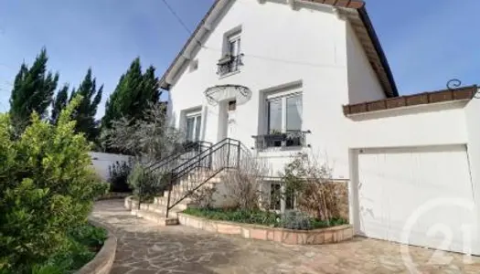 Maison 6 pièces 106 m²