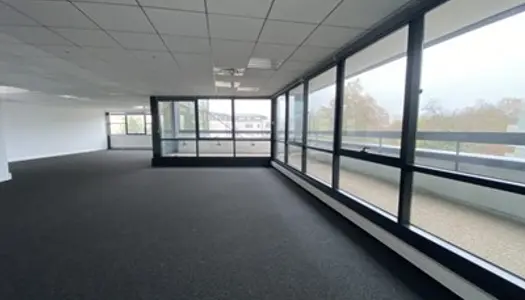 Bureaux 236 m²