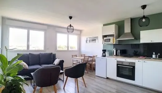 Location meublée en duplex , pour étudiant 