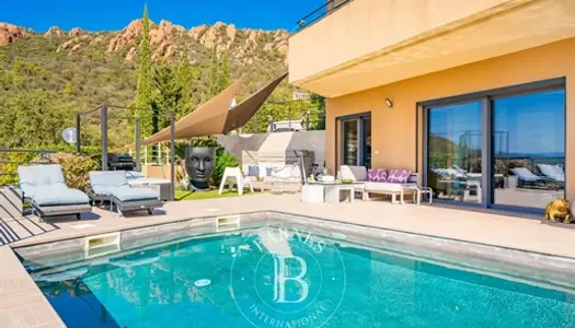 Agay - Villa Contemporaine Avec Piscine Et Vue Dégagée 