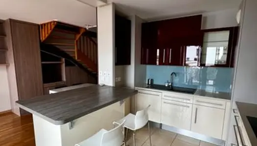 Location : 3 pièces Duplex meublé 10 mn RER A Nanterre Ville, balcon 