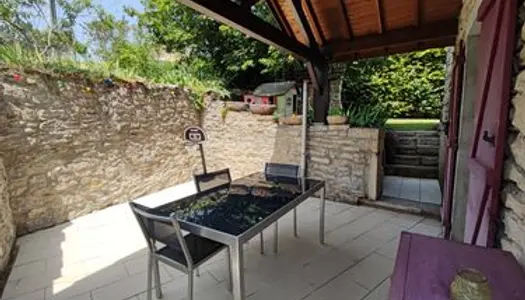 Jolie Maison en pierres de 88m² 