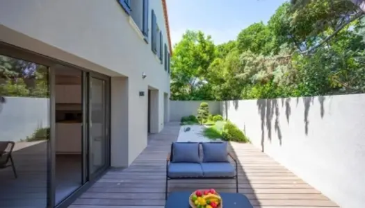 Saint Tropez - Bel appartement avec jardin, en plein centre et au calme. 