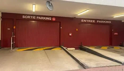 Location place de parking Sèvres