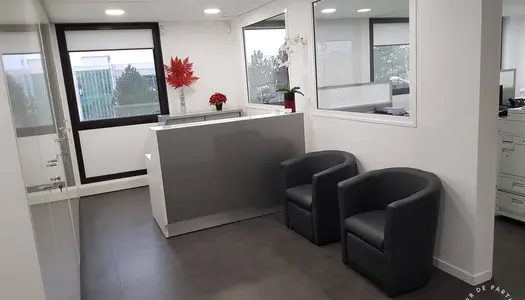 Bureaux/Locaux professionnels 1 pièce 122 m² 