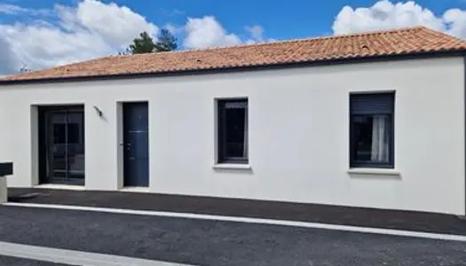 Maison 4 pièces 83m² VENANSAULT 