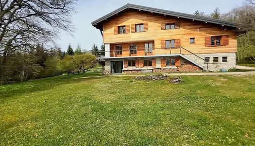 Chalet 12 pièces 373 m²